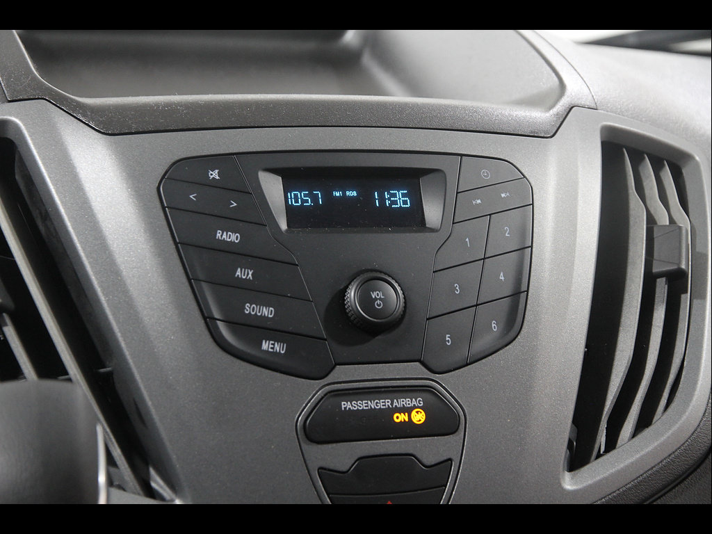 Used 2019 Ford Transit 150 148 Low Roof RWD image 10