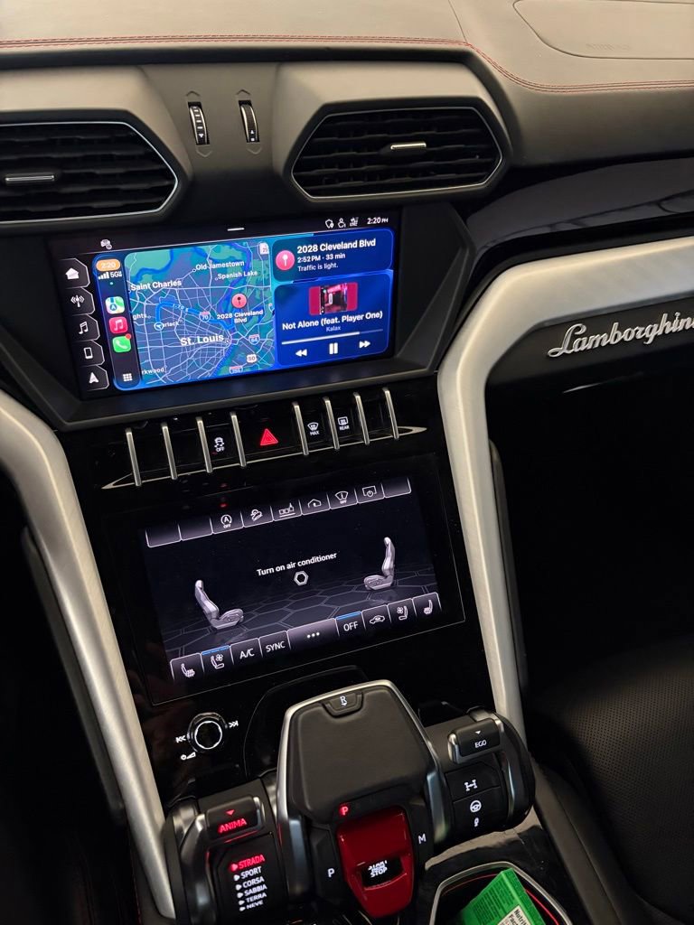 Used 2019 Lamborghini Urus AWD/4WD image 8