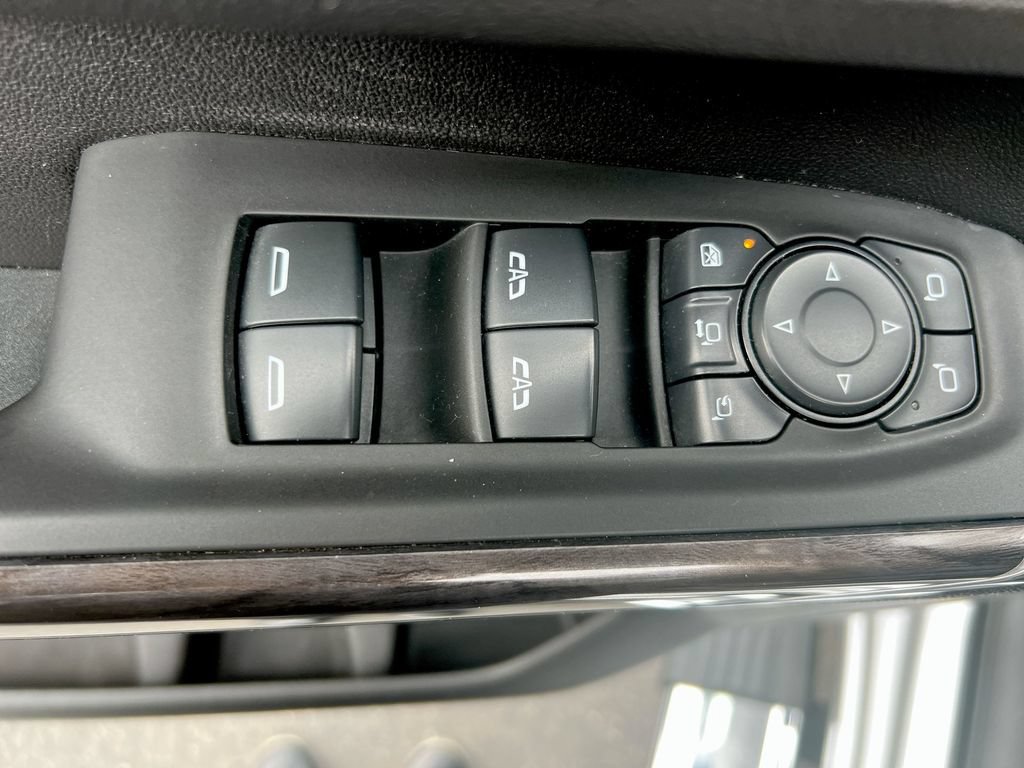 Used 2021 Chevrolet Silverado 3500 LTZ w/ LTZ Convenience Package AWD/4WD image 20
