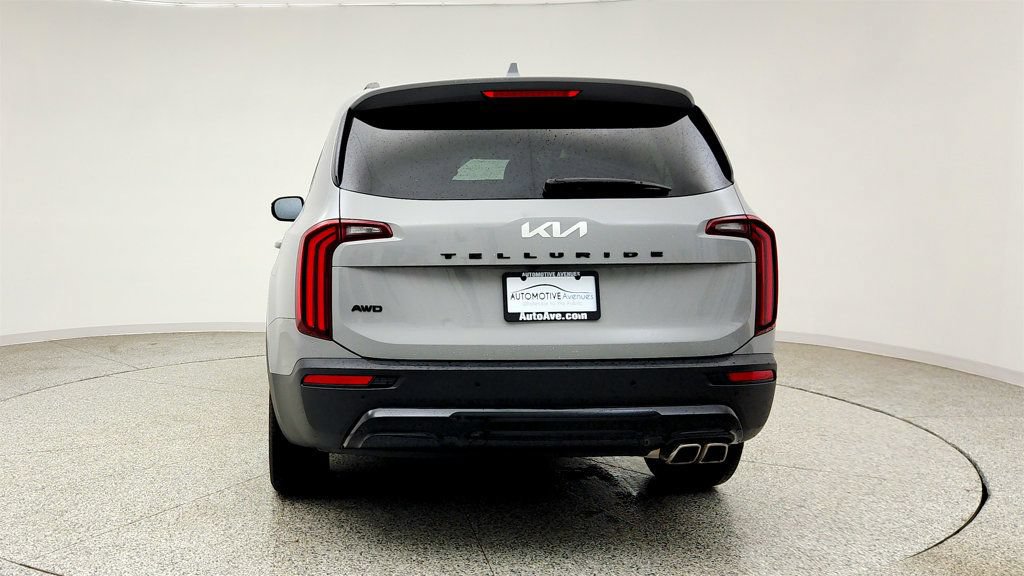 Used 2022 Kia Telluride SX w/ SX Prestige Package AWD/4WD image 6