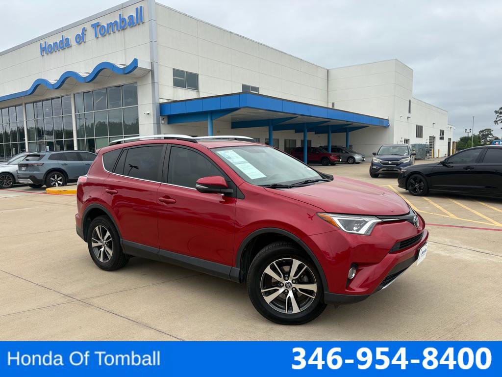 Used 2016 Toyota RAV4 XLE AWD/4WD image 1