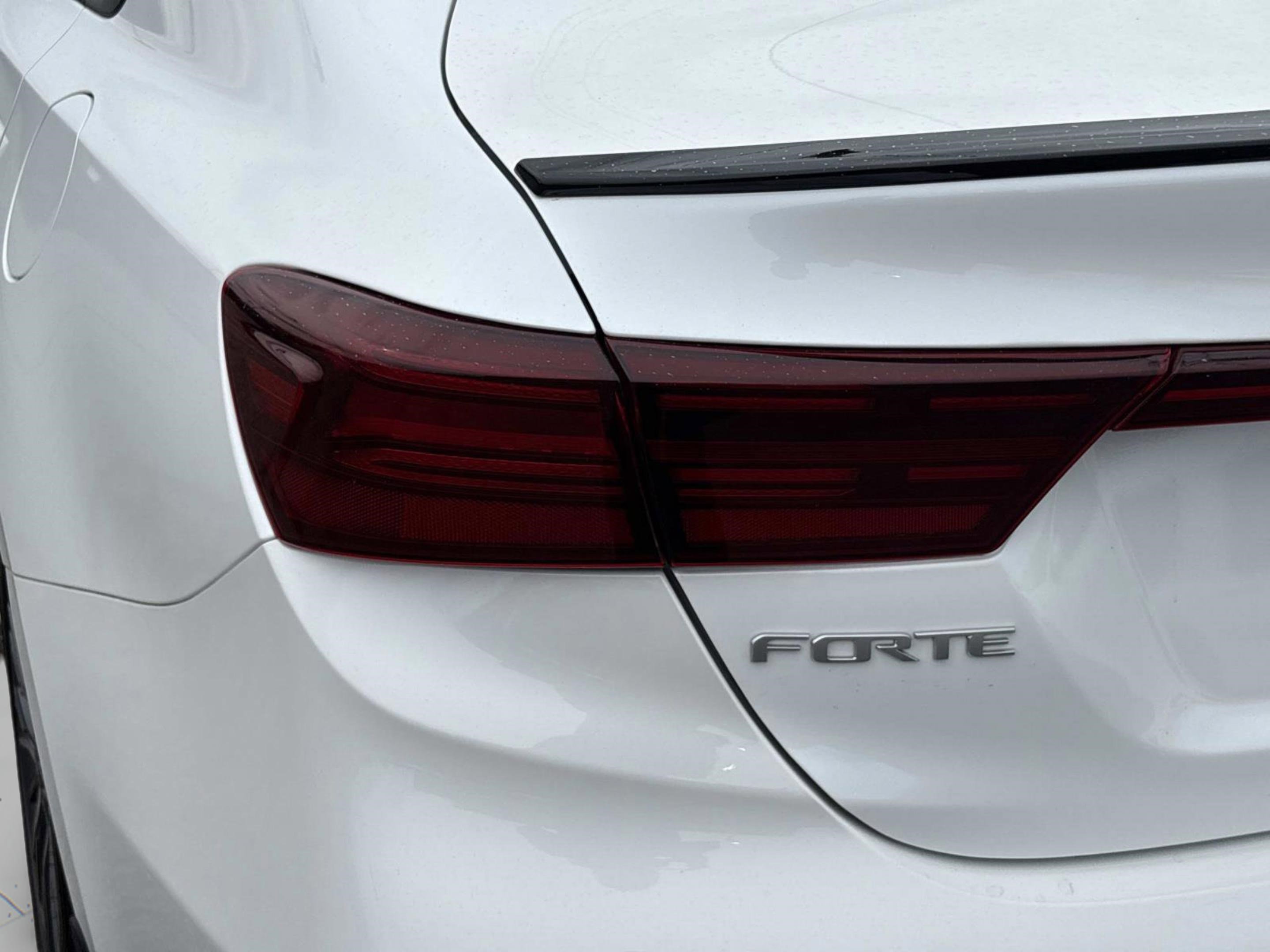 Used 2023 Kia Forte GT-Line w/ GT-Line Premium Package image 11