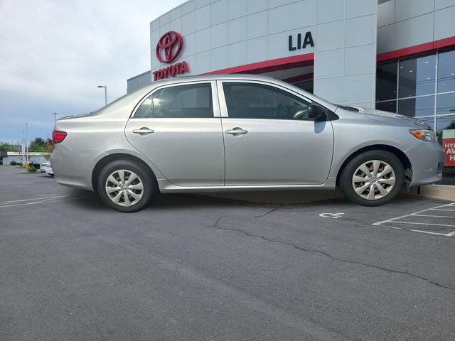 Used 2009 Toyota Corolla FWD image 2