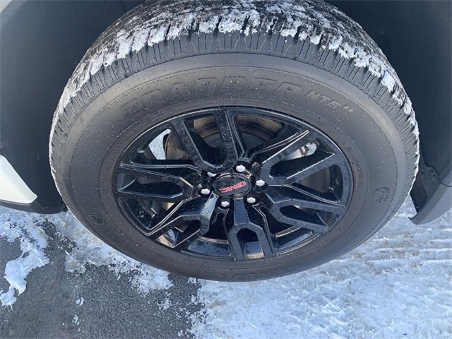 Used 2023 GMC Sierra 1500 Elevation image 32