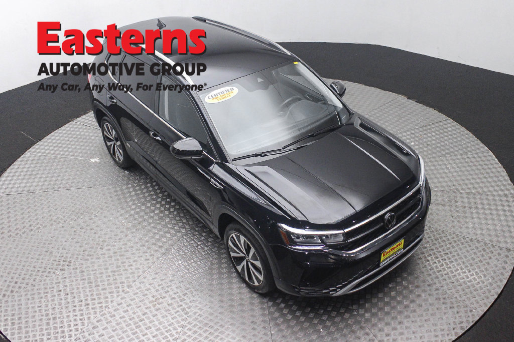 Used 2024 Volkswagen Taos SE FWD image 4