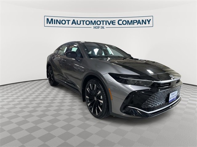 New 2026 Toyota Crown Platinum image 2