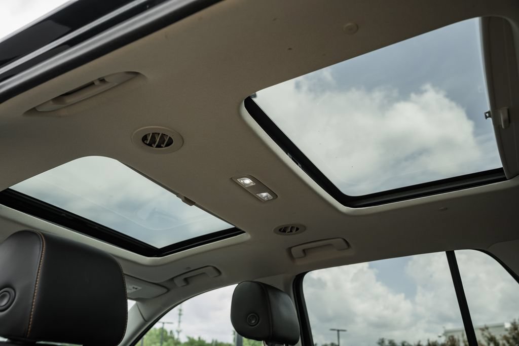 Used 2020 Chevrolet Traverse RS AWD/4WD image 30