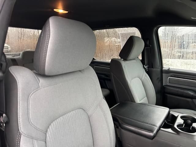 Used 2022 RAM 1500 Big Horn AWD/4WD image 32