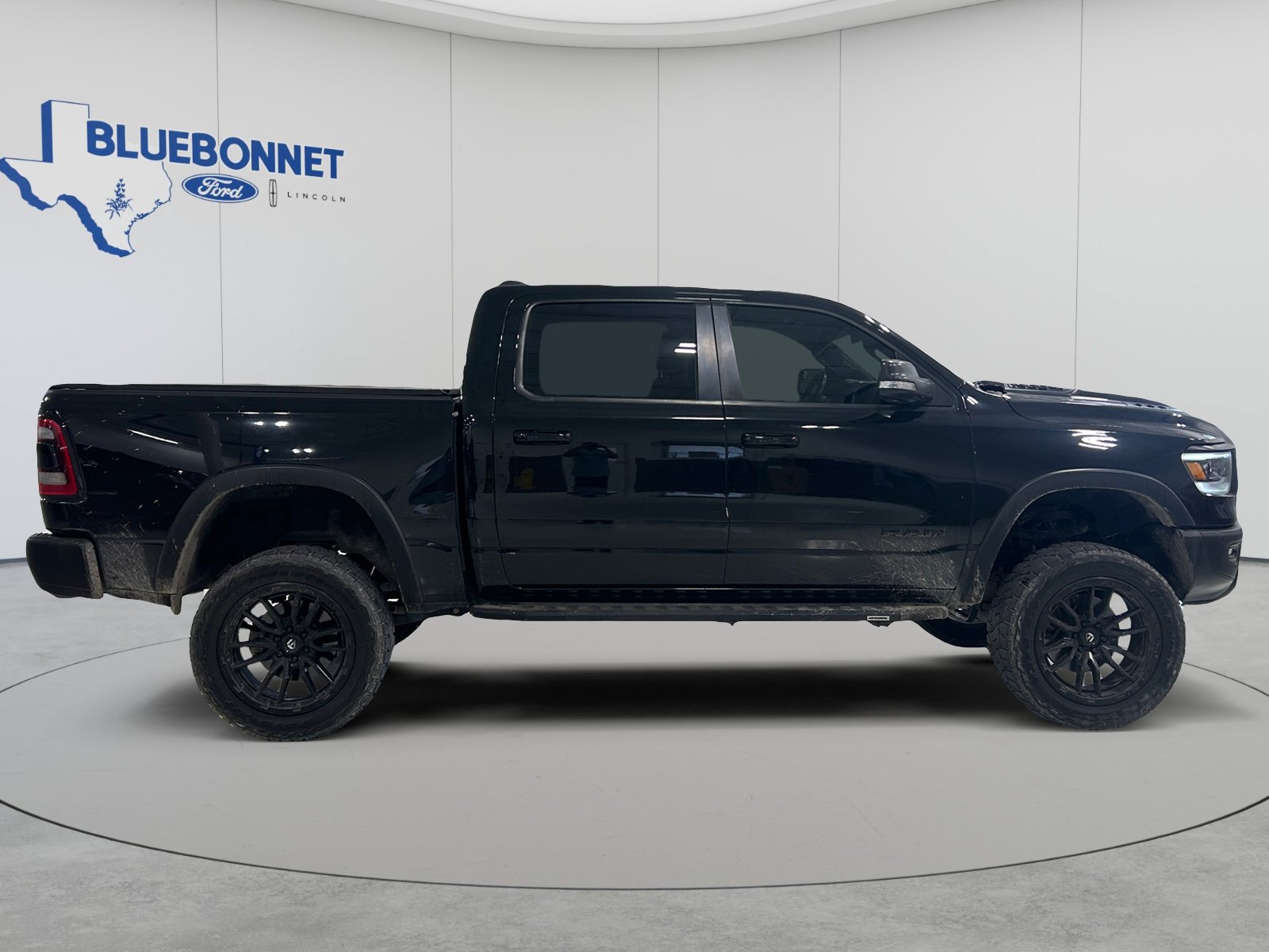 Used 2020 RAM 1500 Rebel w/ Rebel Level 1 Equipment Group AWD/4WD image 4