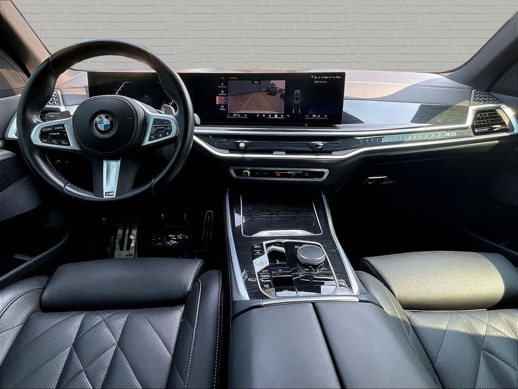 Used 2024 BMW X5 xDrive40i w/ M Sport Package AWD/4WD image 7