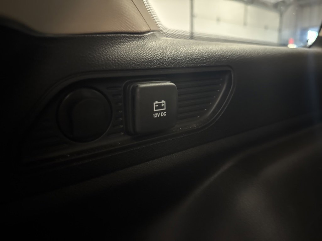 Used 2022 Jeep Grand Cherokee Limited w/ Luxury Tech Group II image 31