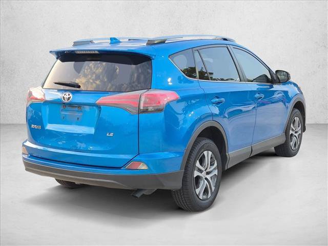 Used 2018 Toyota RAV4 LE FWD image 5