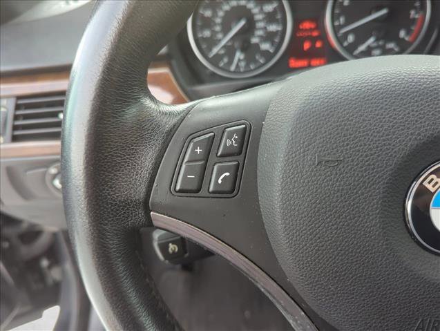 Used 2008 BMW 335i Convertible image 15