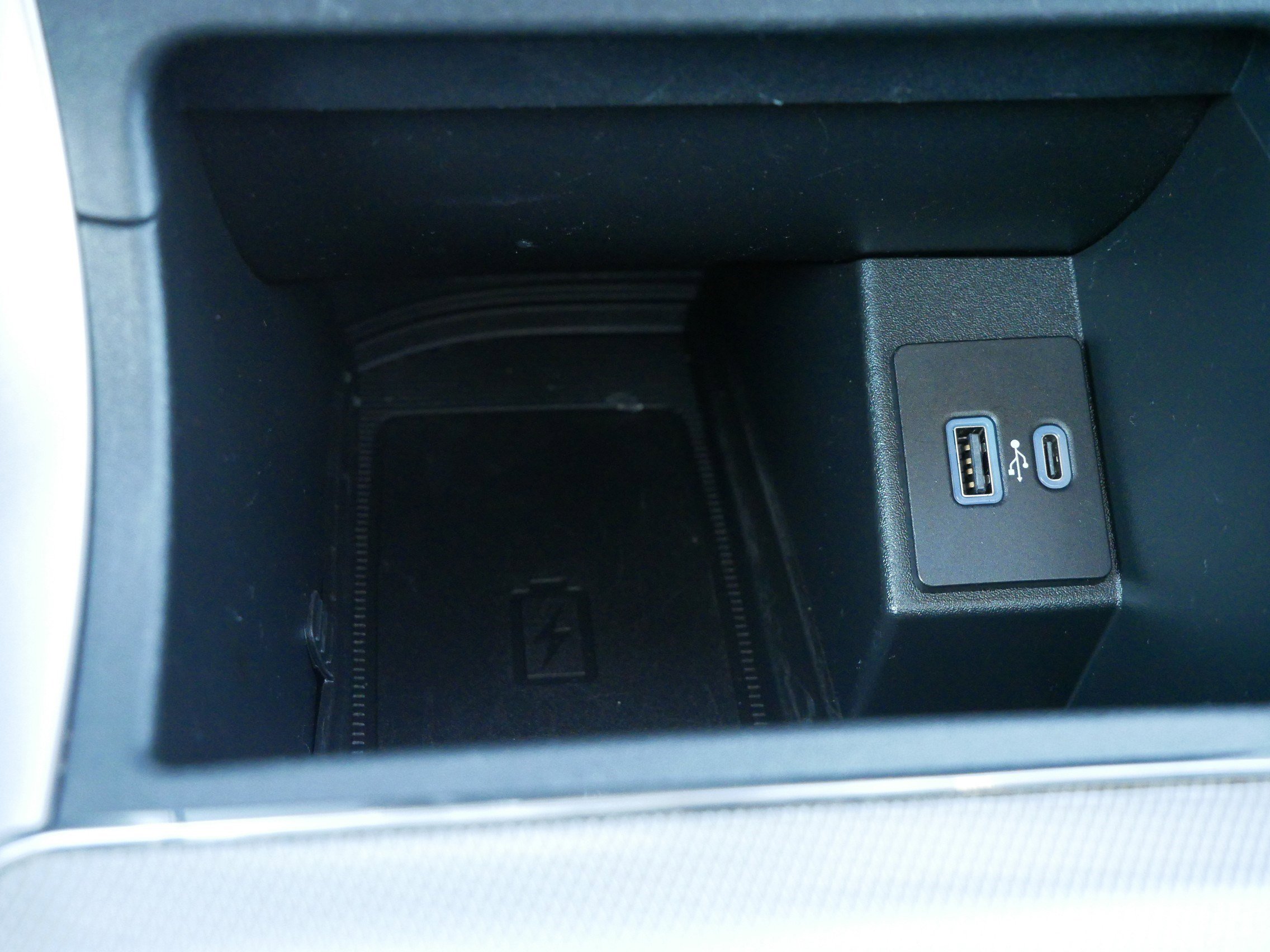 Used 2021 Ford Edge SEL w/ Convenience Package image 27