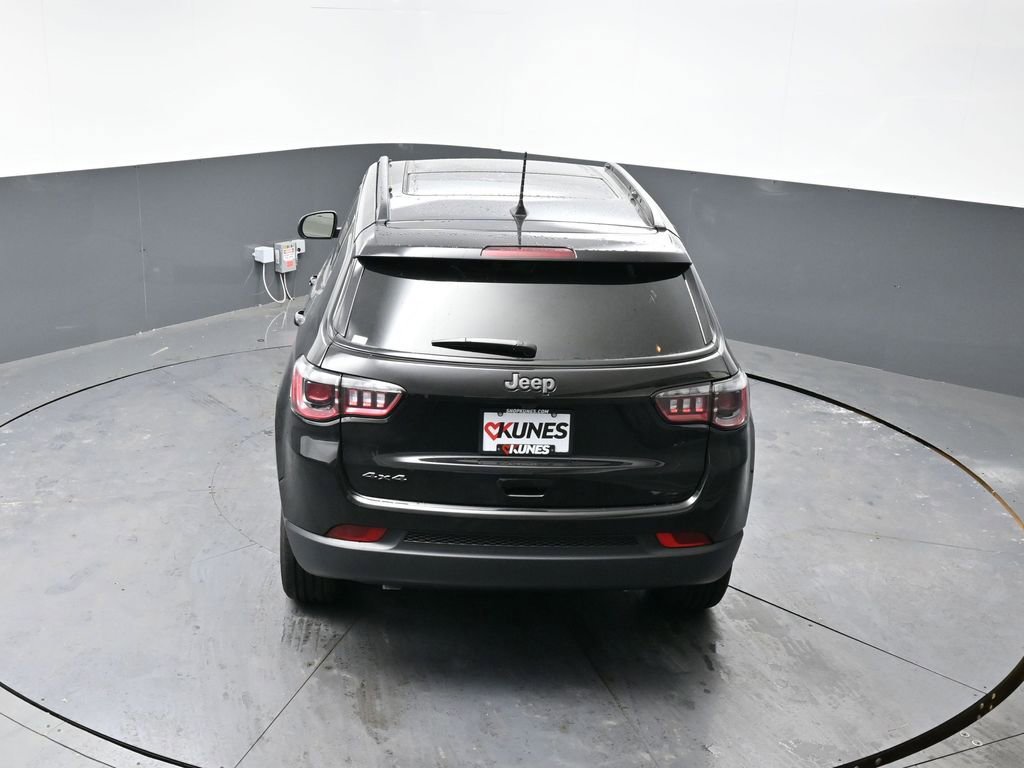 New 2026 Jeep Compass Latitude w/ Sun and Sound Group image 44