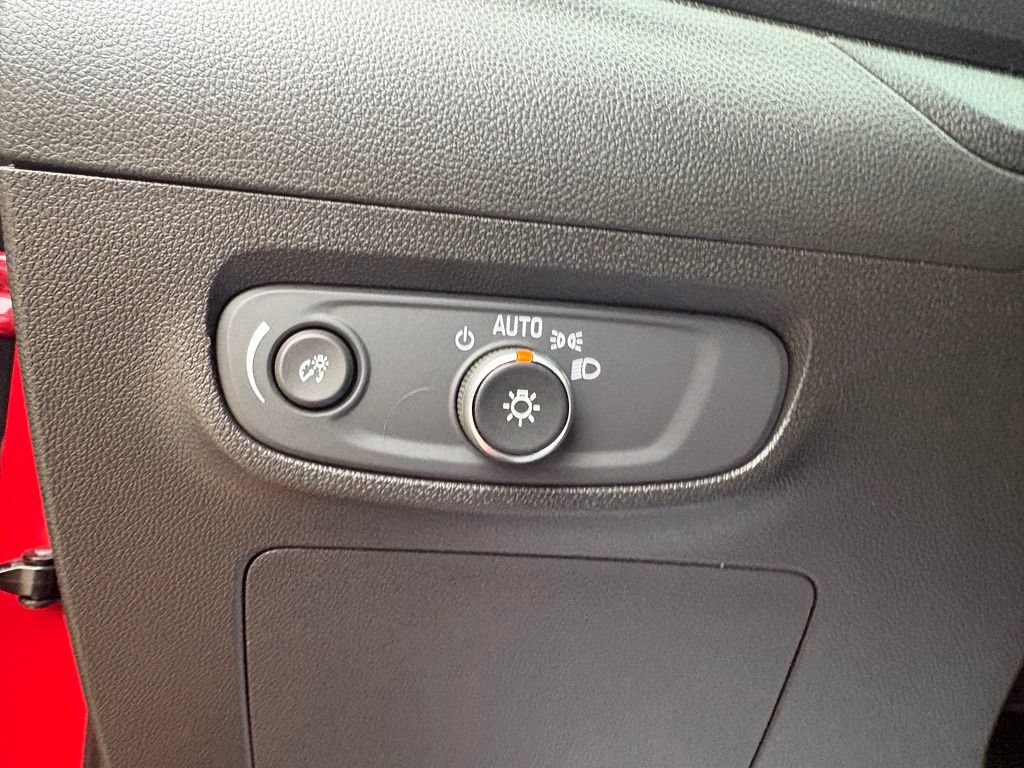 Used 2026 Buick Encore GX Sport Touring w/ Comfort Package FWD image 18