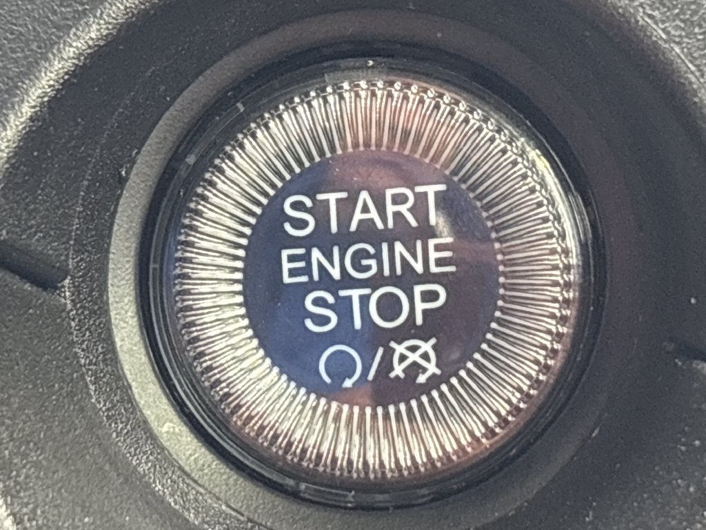 Used 2023 Jeep Renegade Altitude AWD/4WD image 10