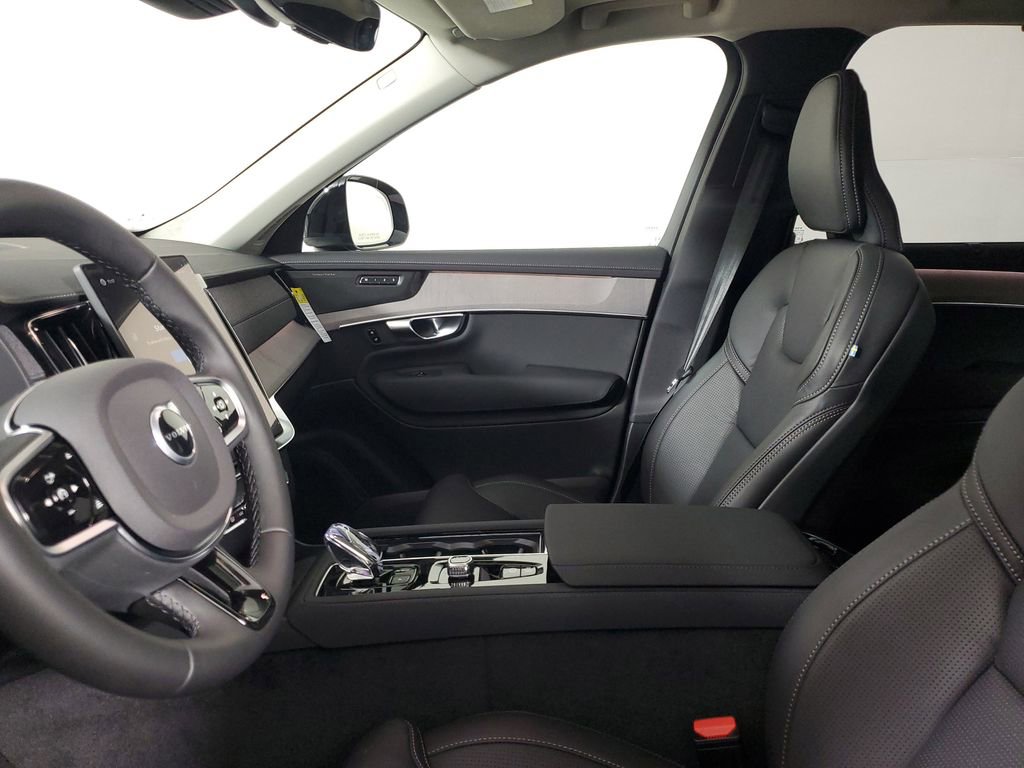 New 2026 Volvo XC90 B6 Ultra w/ Protection Package image 23