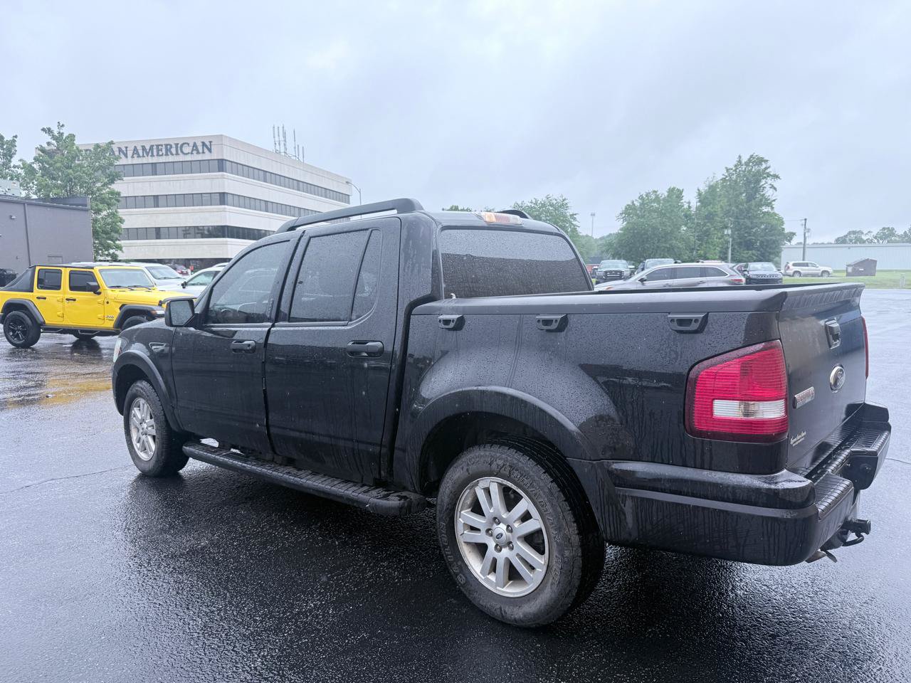 Used 2007 Ford Explorer Sport Trac XLT RWD image 4
