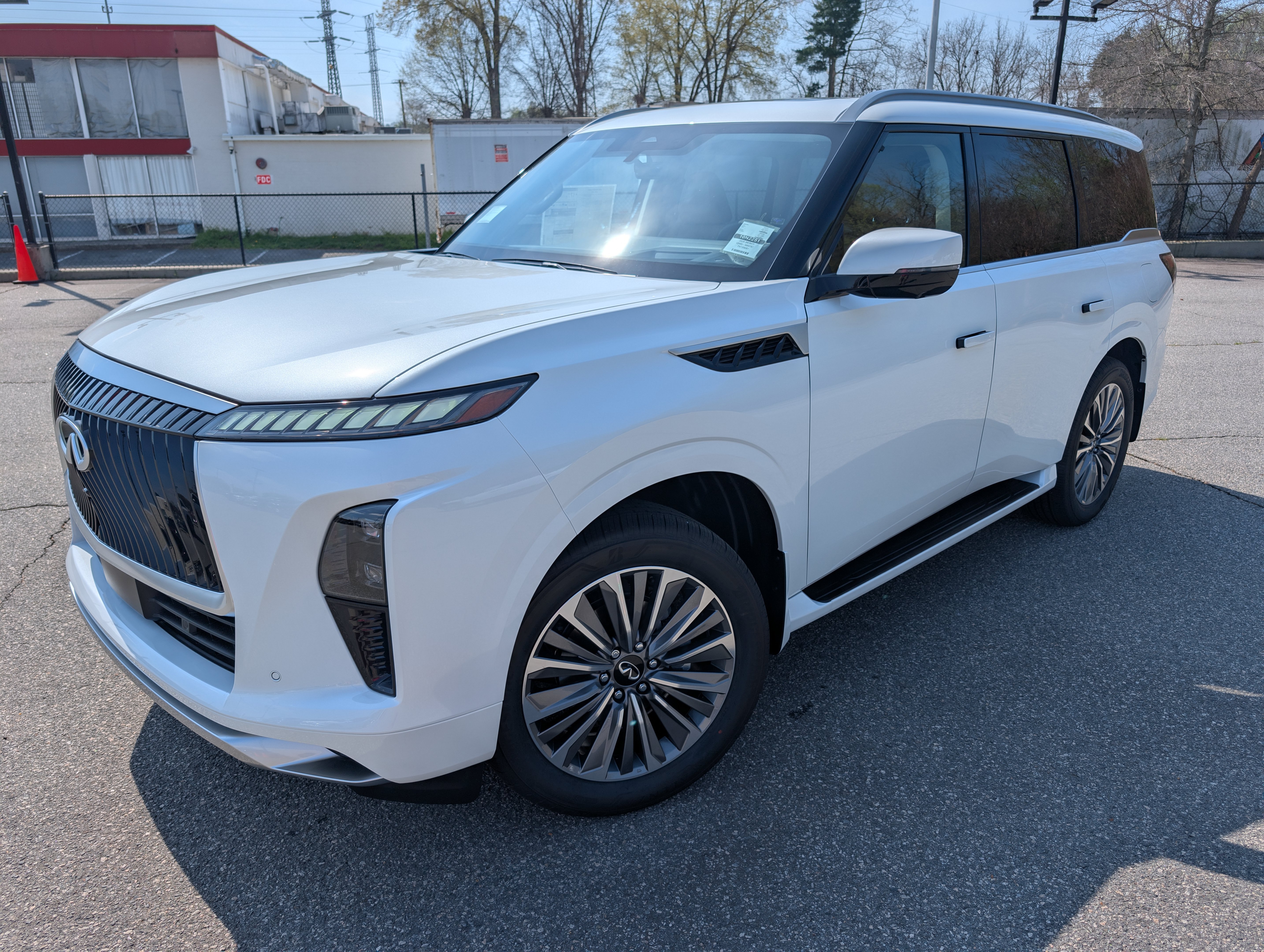 Certified 2026 INFINITI QX80 Luxe w/ Cargo Package