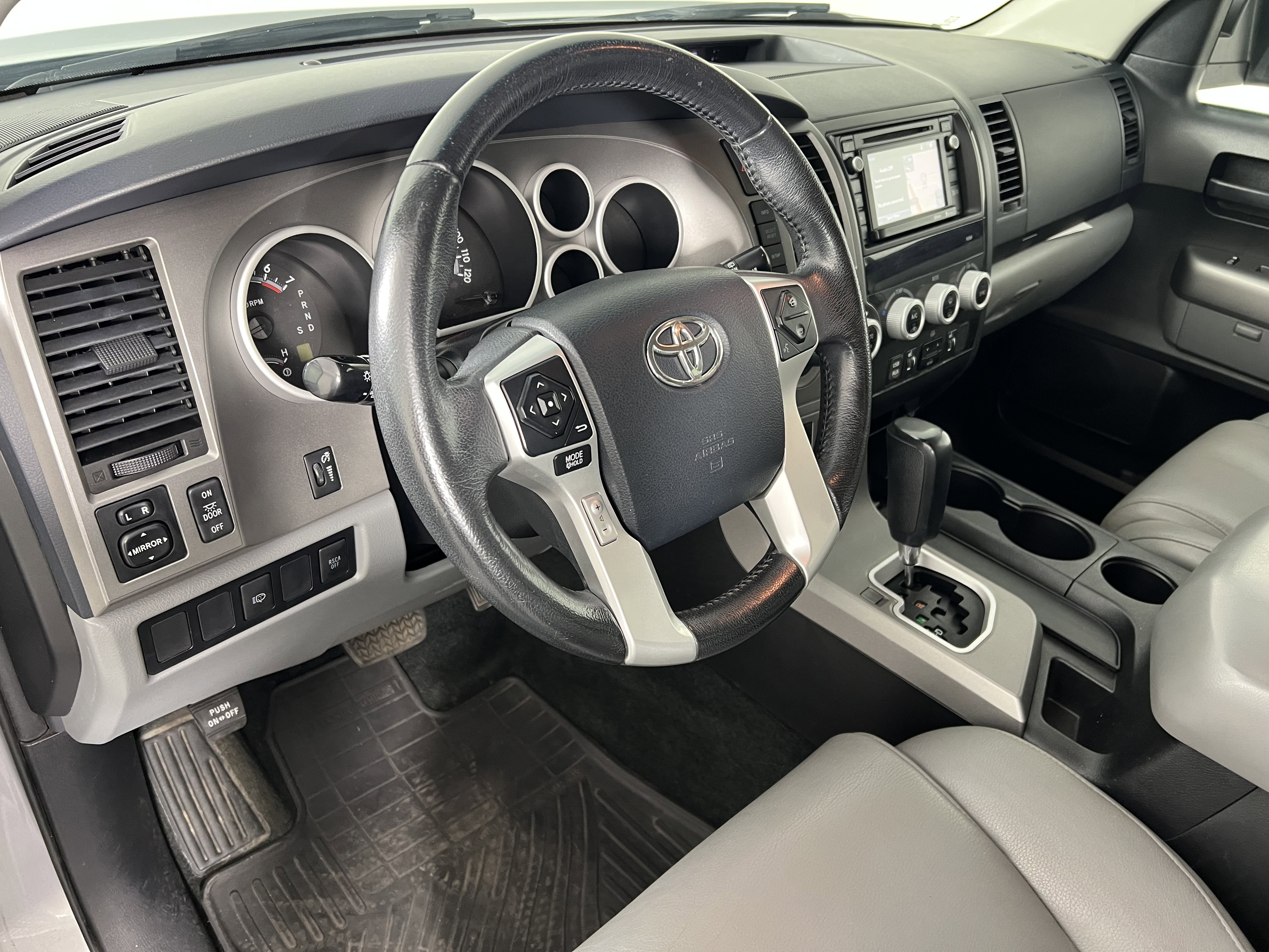 Used 2014 Toyota Sequoia SR5 w/ Premium Package AWD/4WD image 17