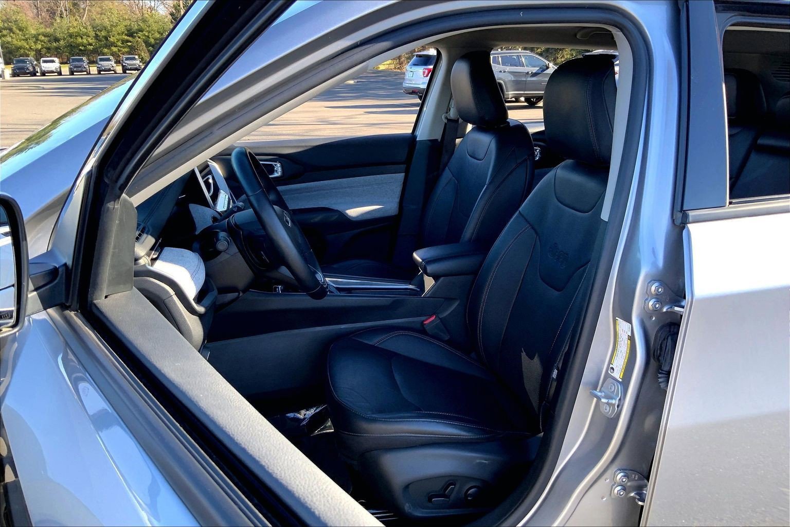 Certified 2022 Jeep Compass Latitude image 8
