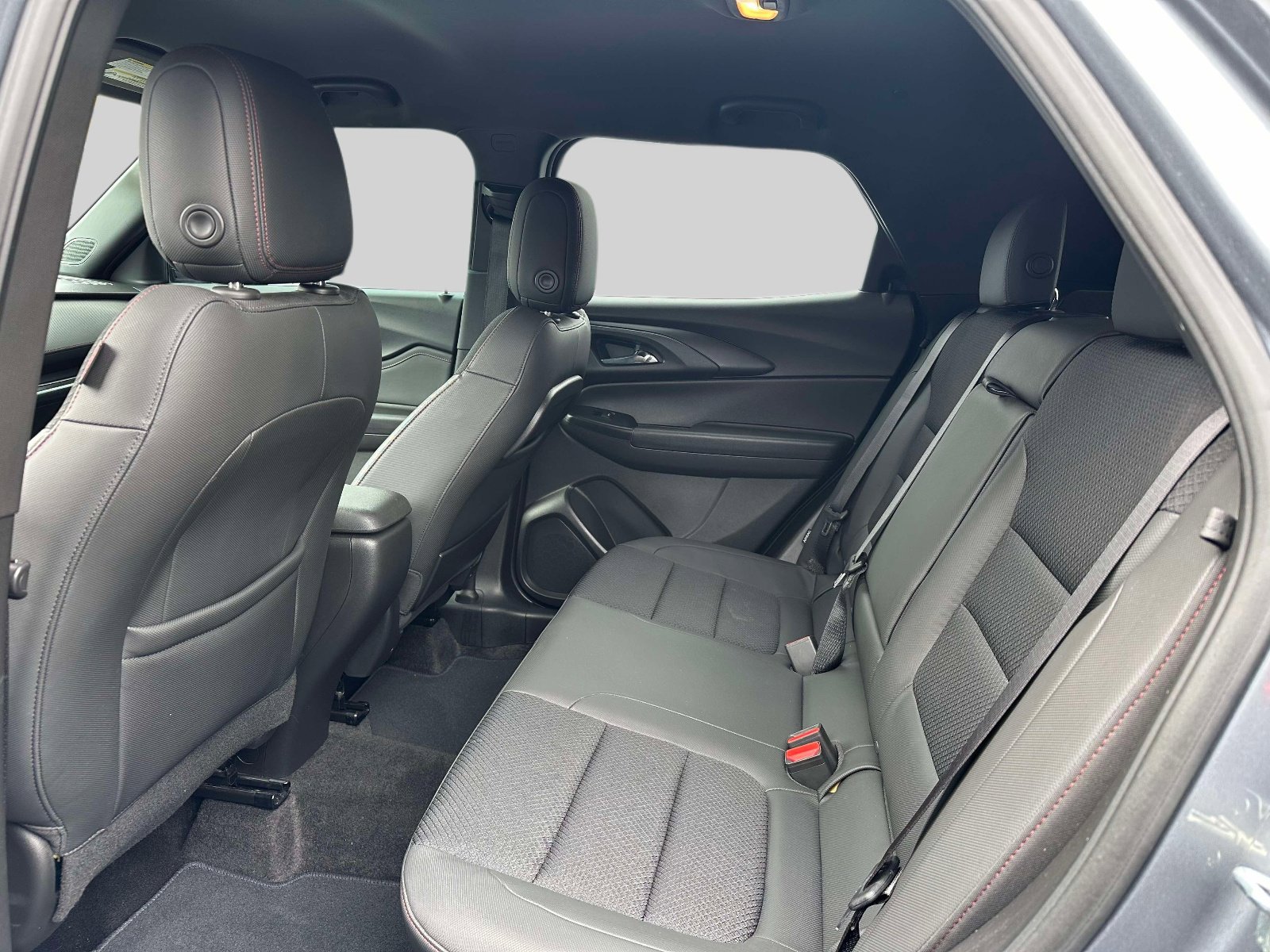 Used 2021 Chevrolet TrailBlazer RS AWD/4WD image 11