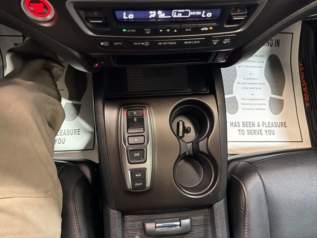 Used 2022 Honda Pilot TrailSport image 32