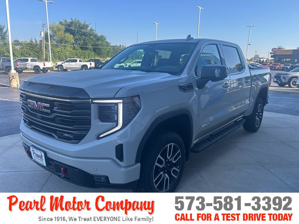 New 2026 GMC Sierra 1500 AT4 w/ AT4 Premium Package AWD/4WD image 8