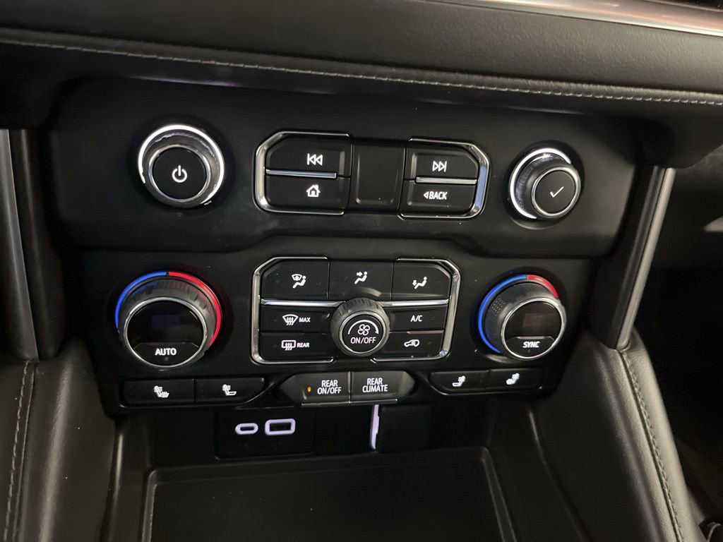 Certified 2024 Chevrolet Suburban Z71 w/ Off-Road Capability Package image 21