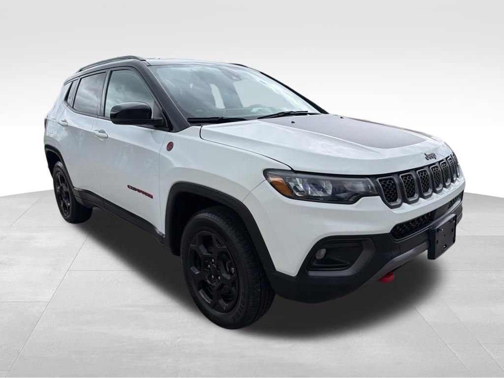 Used 2023 Jeep Compass Trailhawk image 8