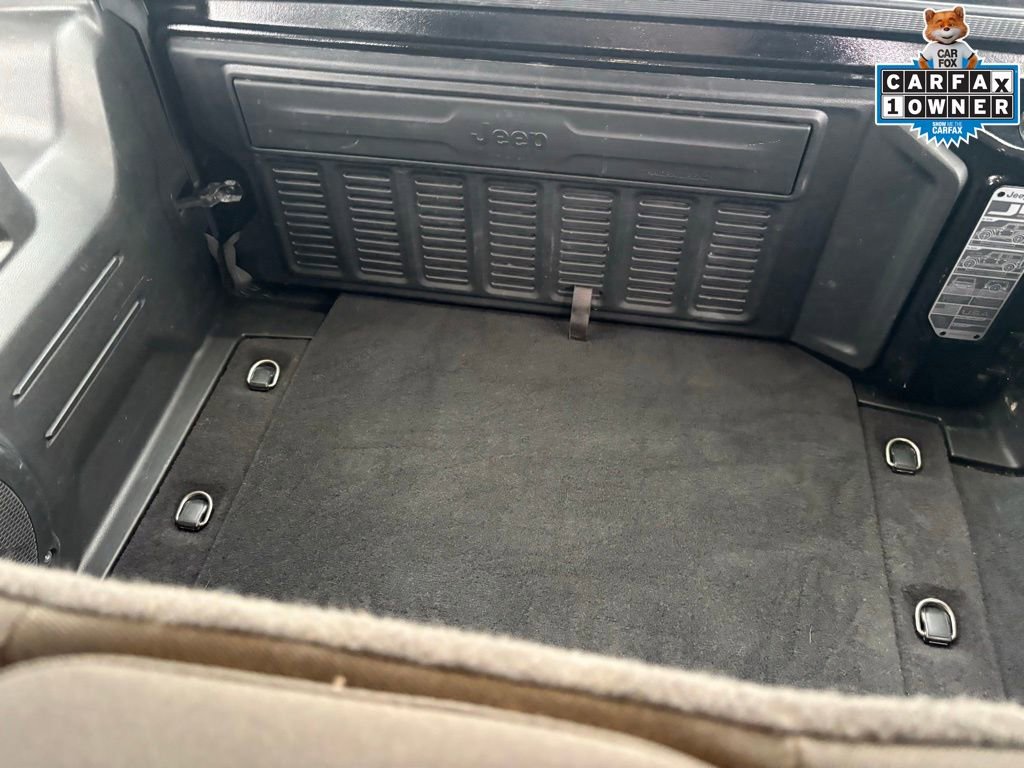 Used 2023 Jeep Wrangler Sahara w/ Cold Weather Group image 28