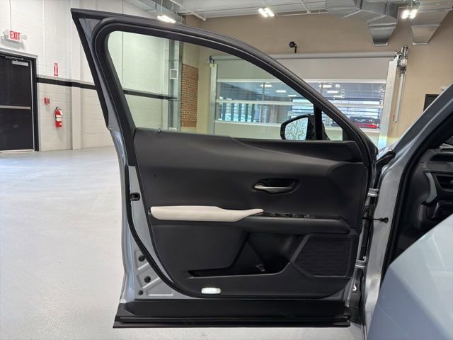 Used 2023 Lexus UX 250h AWD w/ Accessory Package (Z2) image 9