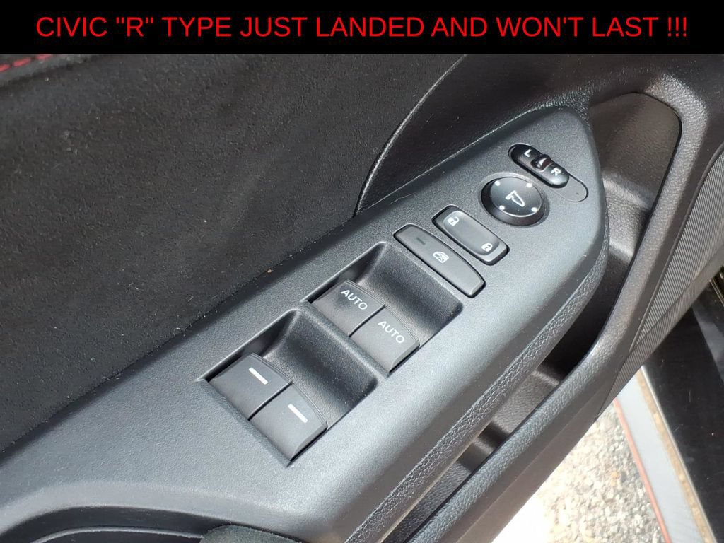 Used 2017 Honda Civic Type R image 13
