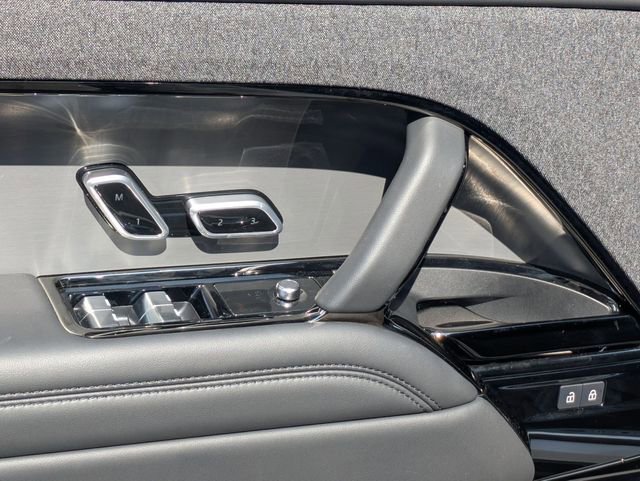 Used 2025 Land Rover Range Rover Sport S image 24