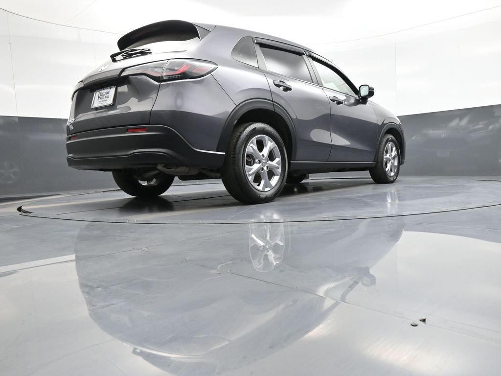 Certified 2024 Honda HR-V LX image 28