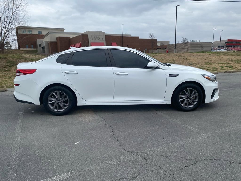 Used 2020 Kia Optima LX image 8