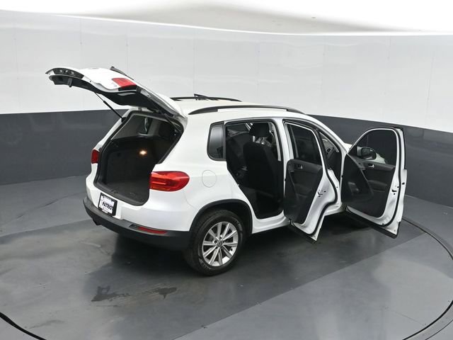 Used 2018 Volkswagen Tiguan Limited image 31
