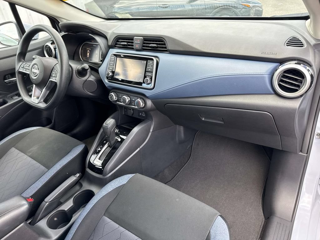 Used 2025 Nissan Versa SV w/ Trunk Package FWD image 15