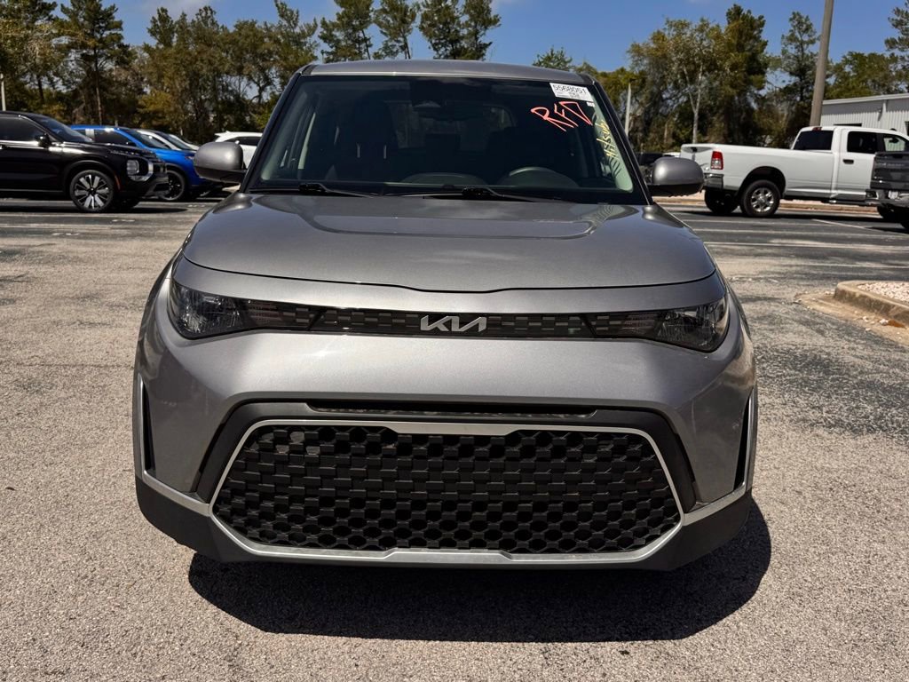 Used 2025 Kia Soul S image 2