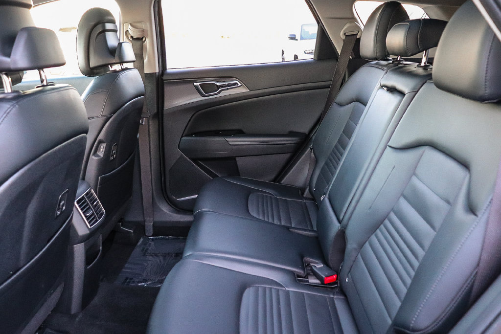 Used 2023 Kia Sportage SX FWD image 21