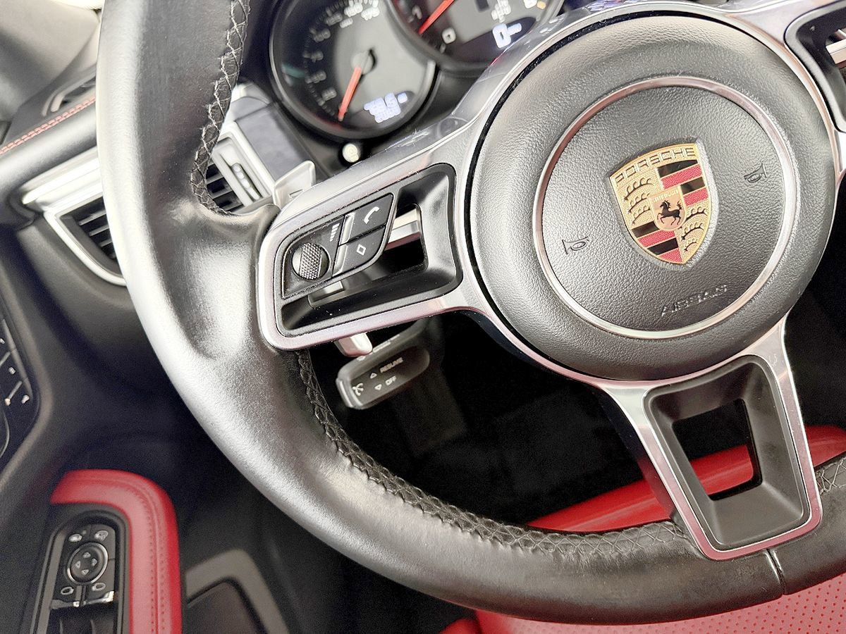Used 2017 Porsche Macan GTS AWD/4WD image 62