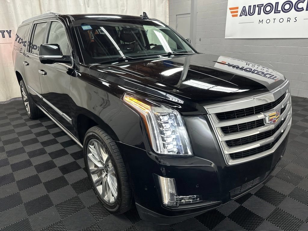 Used 2019 Cadillac Escalade ESV Premium Luxury AWD/4WD image 2