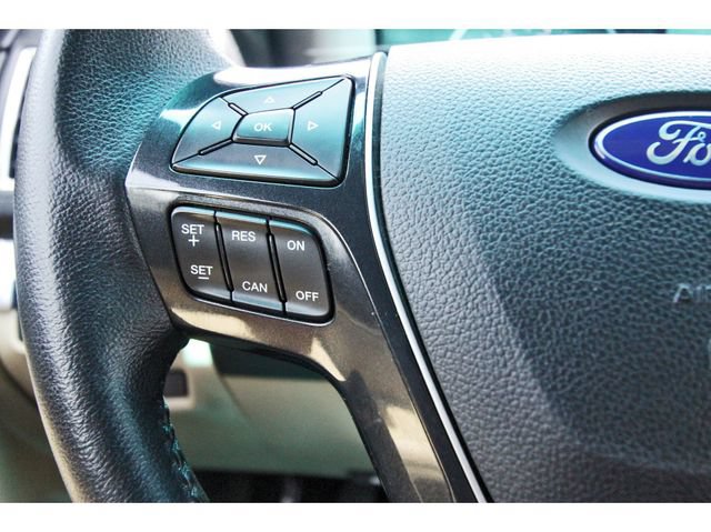 Used 2017 Ford Explorer Limited w/ Equipment Group 301A FWD image 18