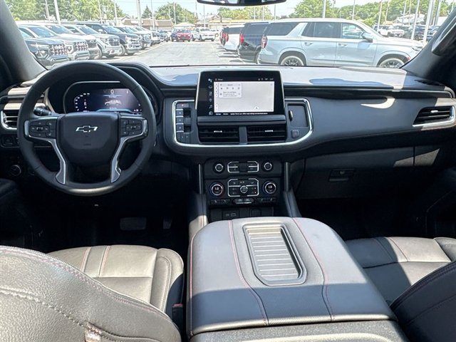 Certified 2023 Chevrolet Suburban RST w/ Luxury Package AWD/4WD image 21