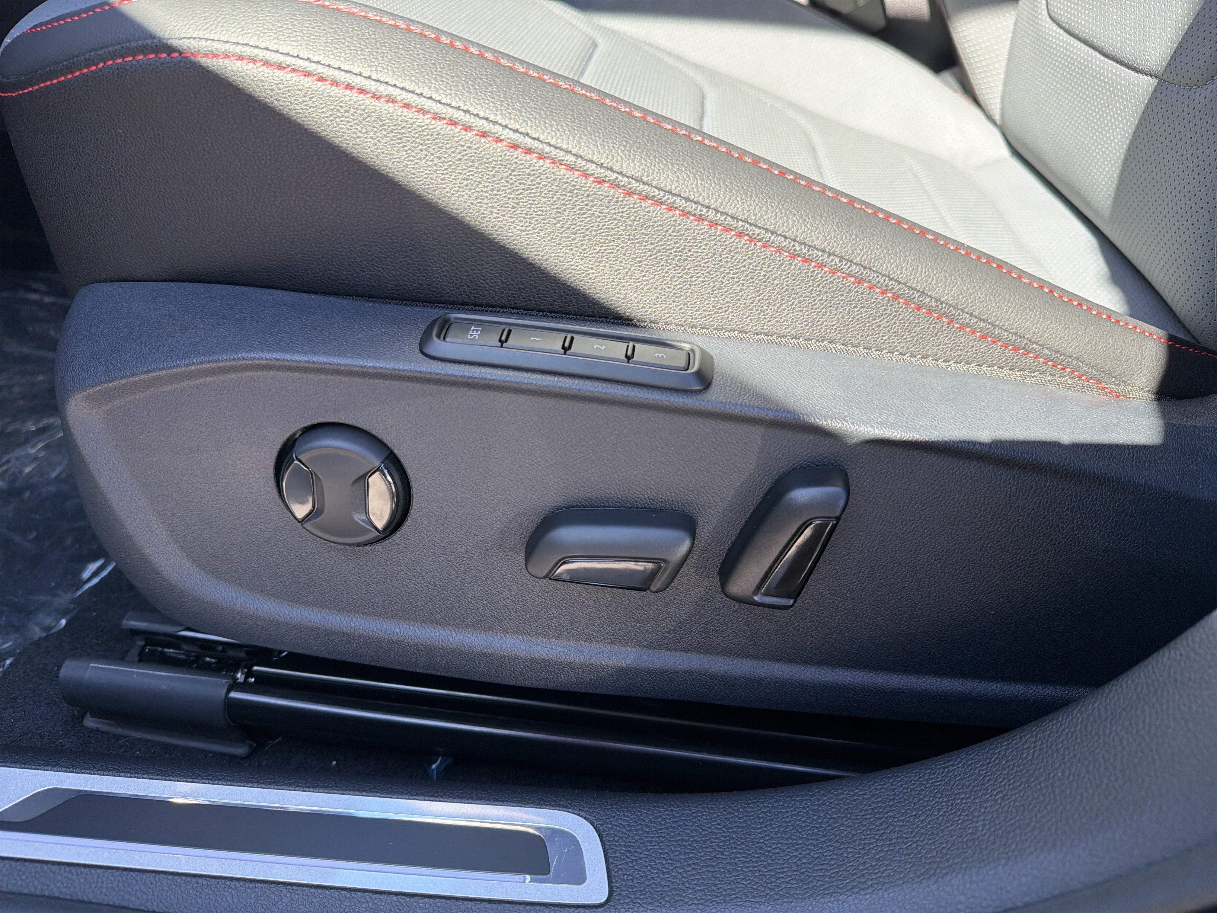 New 2027 Volkswagen Jetta GLI Autobahn FWD image 10