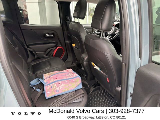 Used 2018 Jeep Renegade Trailhawk AWD/4WD image 8