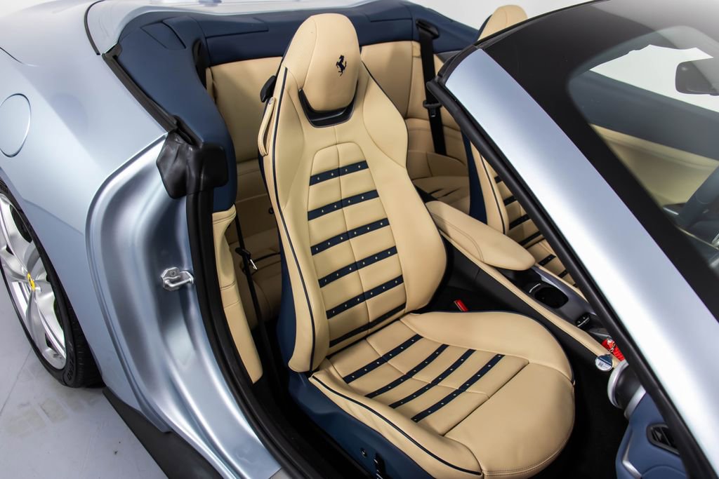 Certified 2022 Ferrari Portofino M RWD image 54