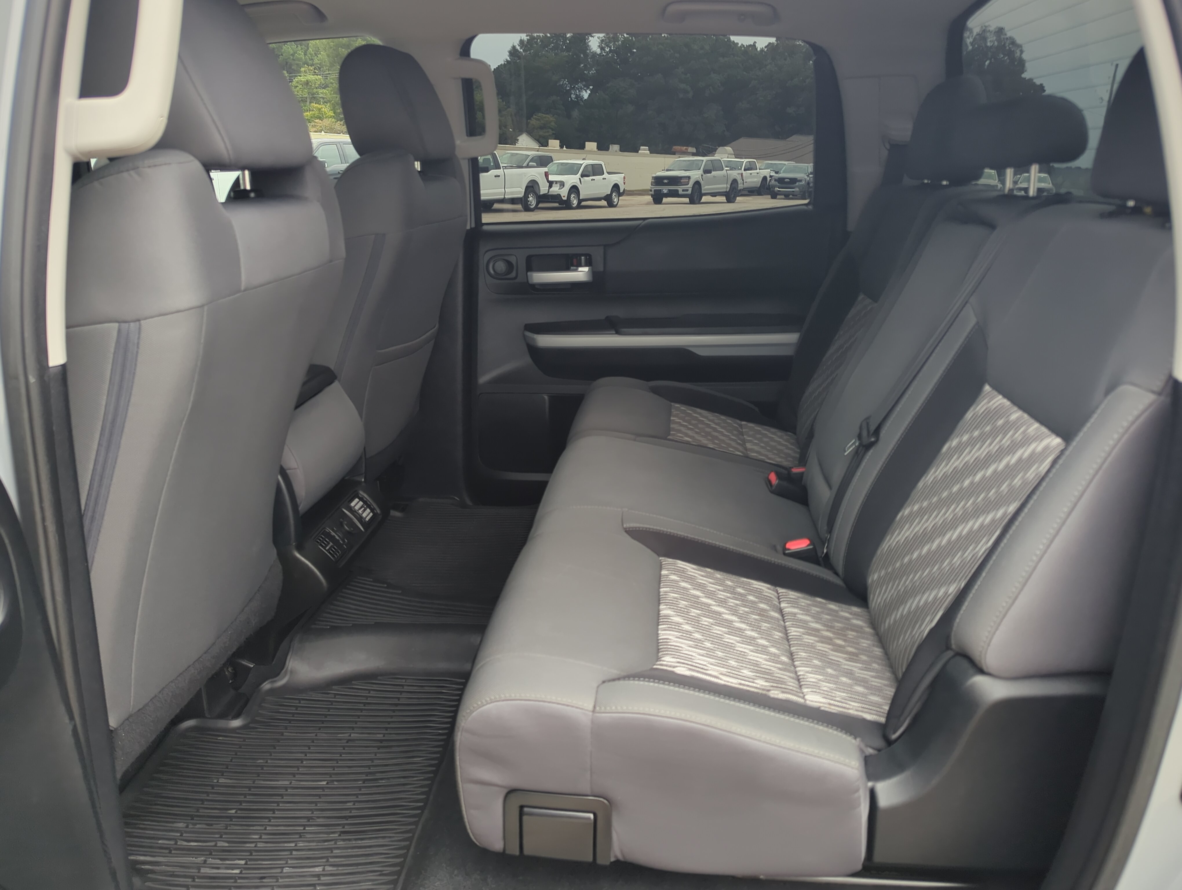 Used 2021 Toyota Tundra SR5 RWD image 12