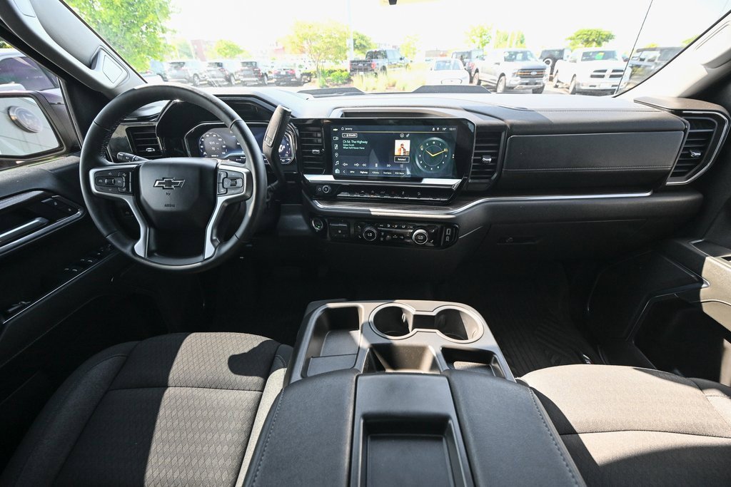 Used 2024 Chevrolet Silverado 1500 LT Trail Boss w/ Protection Package image 30